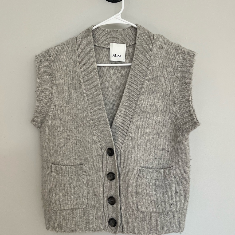 Allude Knit Vest